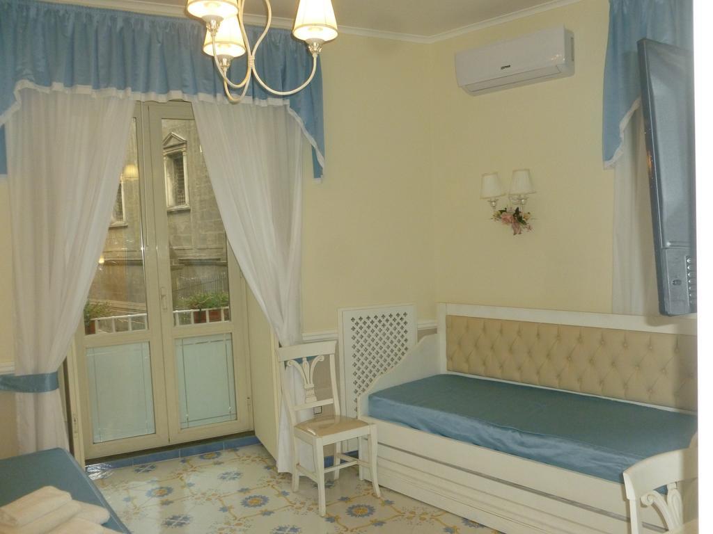 Olimpo Degli Dei Bed & Breakfast Наполи Екстериор снимка