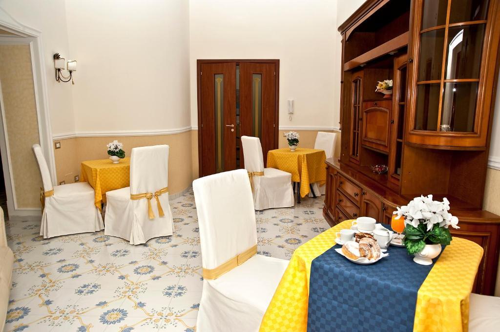 Olimpo Degli Dei Bed & Breakfast Наполи Екстериор снимка