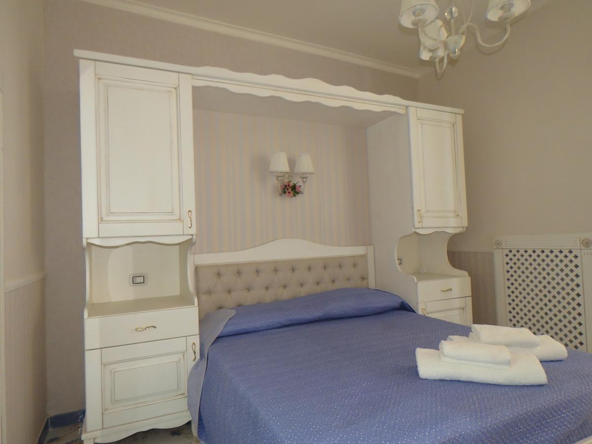 Olimpo Degli Dei Bed & Breakfast Наполи Екстериор снимка